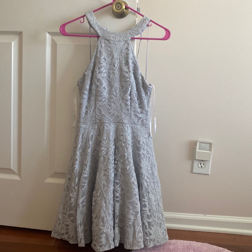 B DARLIN Juniors Size 7/8 Gray Formal Dress